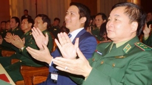 Trung tướng Hoàng Xuân Chiến và Bí thư Trung ương Đoàn Nguyễn Ngọc Lương cùng nhiều đại biểu đã tham dự lễ tuyên dương