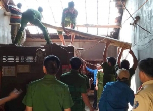 Sửa chữa nhà bị hư hỏng cho hộ dân có hoàn cảnh khó khăn tại buôn Hố Hầm, xã Hòa Hội, H. Phú Hòa.