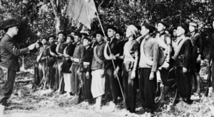 Đội Việt Nam Tuyên truyền Giải phóng quân (tiền thân của Quân đội nhân dân Việt Nam) thành lập ngày 22/12/1944. Ảnh tư liệu