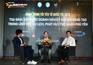Các diễn giả chia sẻ các chủ đề về du lịch Việt Nam.