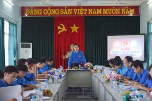 Đ/c Nguyễn Duy Minh - Ủy viên Ban Thường vụ Trung ương Đoàn, Bí thư Thành Đoàn Đà Nẵng, Trưởng cụm Duyên Hải Nam Trung bộ phát biểu tại buổi làm việc với Ban Thường vụ Tỉnh Đoàn Phú Yên.