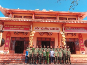 Đoàn viên, thanh niên toàn huyện tham gia xây dựng các công trình, phần việc cụ thể.