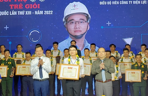 Anh Dương Minh Vũ được tuyên dương “Người thợ trẻ giỏi” toàn quốc lần thứ 13 năm 2022.