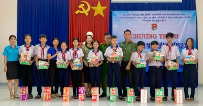 Các cơ sở đoàn tổ chức chương trình Tình nguyện mùa đông năm 2023 tại xã Xuân Quang 3, huyện Đồng Xuân.