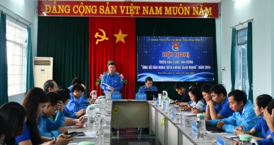 Đồng chí Võ Duy Kha - Phó Bí thư Tỉnh Đoàn phát biểu triển khai cuộc vận động “Ứng xử văn minh trên không gian mạng” năm 2024.