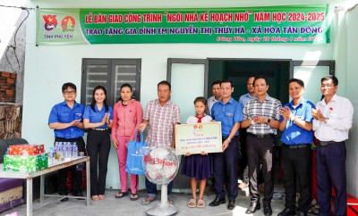 Bàn giao ngôi nhà “Kế hoạch nhỏ” cho gia đình em Nguyễn Thị Thúy Hà