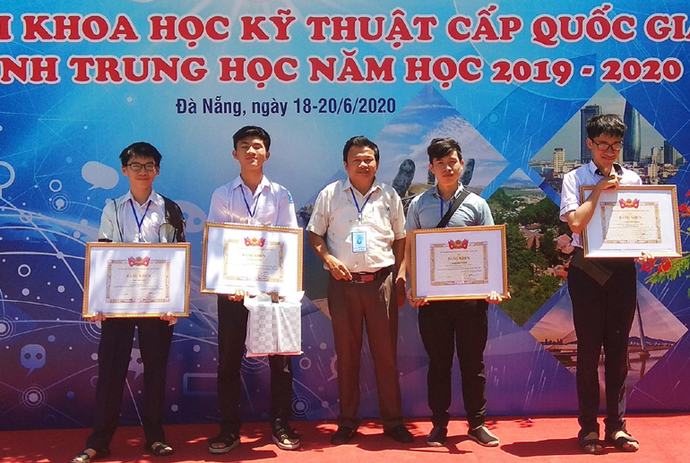 4 học sinh của Phú Yên đạt giải ba tại cuộc thi