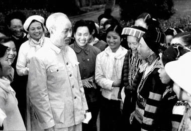 Những “bông hồng vàng” thời hội nhập nhìn từ quan điểm giải phóng phụ nữ của Hồ Chí Minh