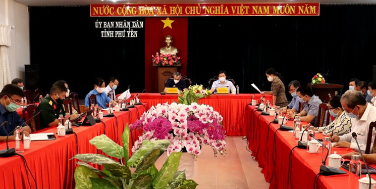 Ban chỉ đạo Phòng, chống dịch COVID-19 tỉnh Phú Yên họp khẩn vào tối 23/6.