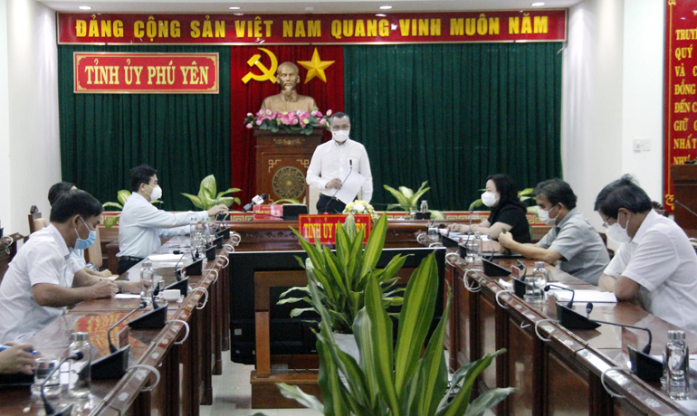 Đồng chí Phạm Đại Dương, Ủy viên Trung ương Đảng, Bí thư Tỉnh ủy kết luận tại hội nghị trực tuyến công tác phòng, chống dịch COVID-19 với các huyện, thị, thành ủy.