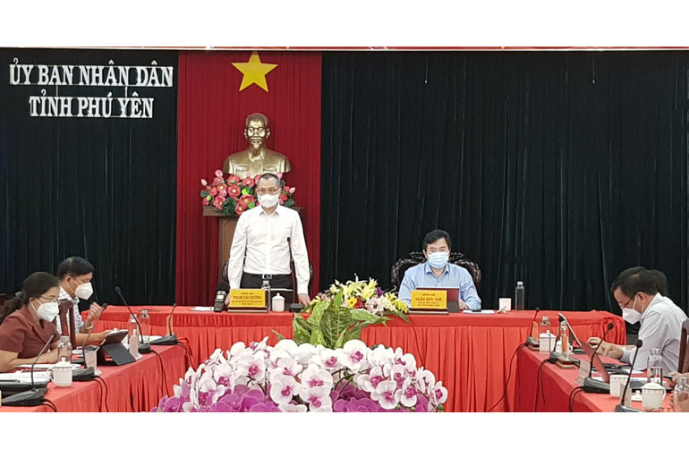 Bí thư Tỉnh ủy Phú Yên Phạm Đại Dương phát biểu chỉ đạo công tác phòng, chống dịch COVID-19 trong một hội nghị trực tuyến.