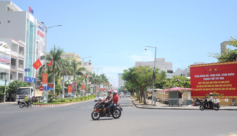 TP Tuy Hòa đang được đầu tư xây dựng, ngày càng khang trang, hiện đại.