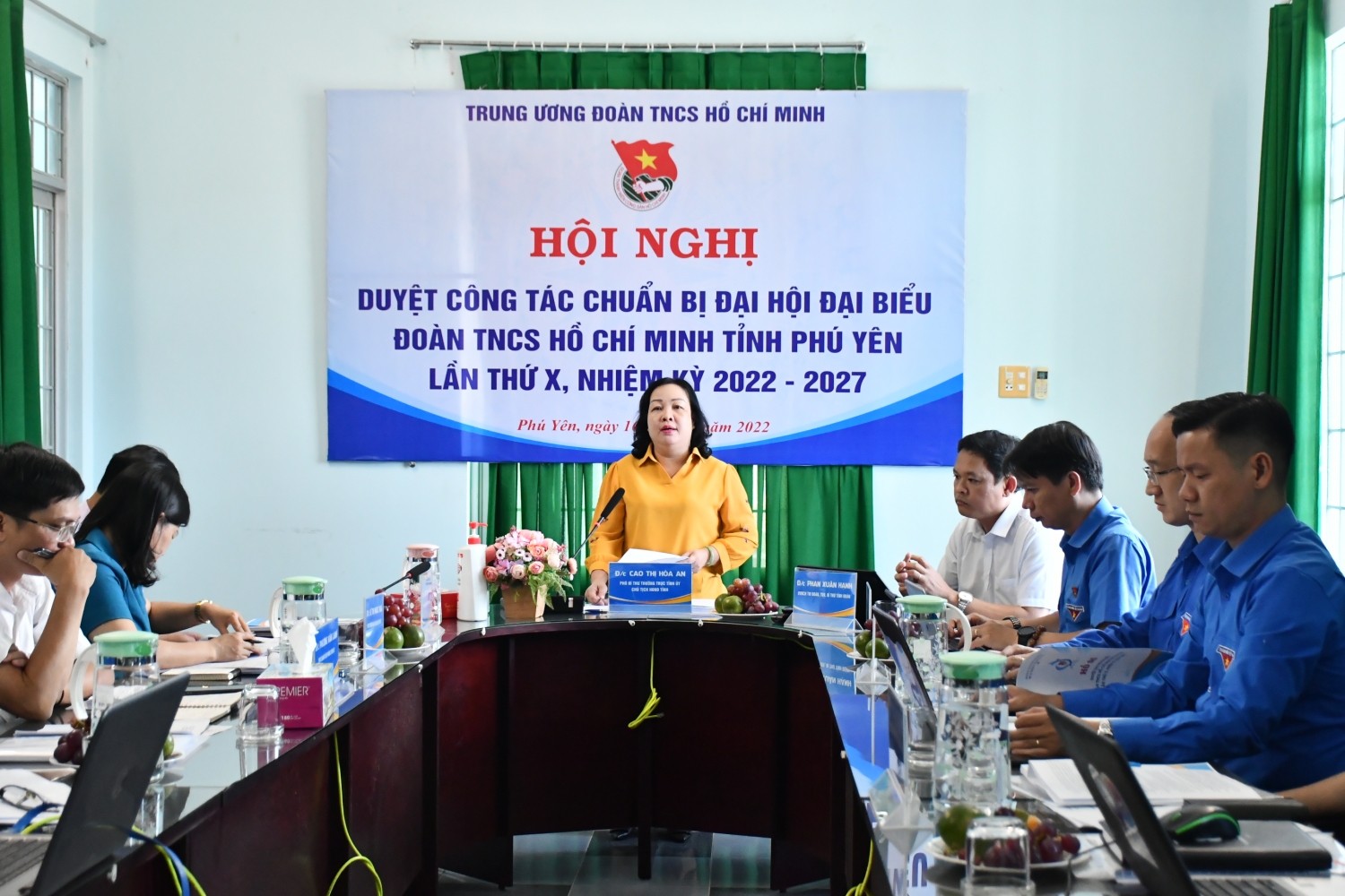  Đồng chí Cao Thị Hòa An - Phó Bí thư Thường trực Tỉnh ủy, Chủ tịch HĐND tỉnh phát biểu tại hội nghị.