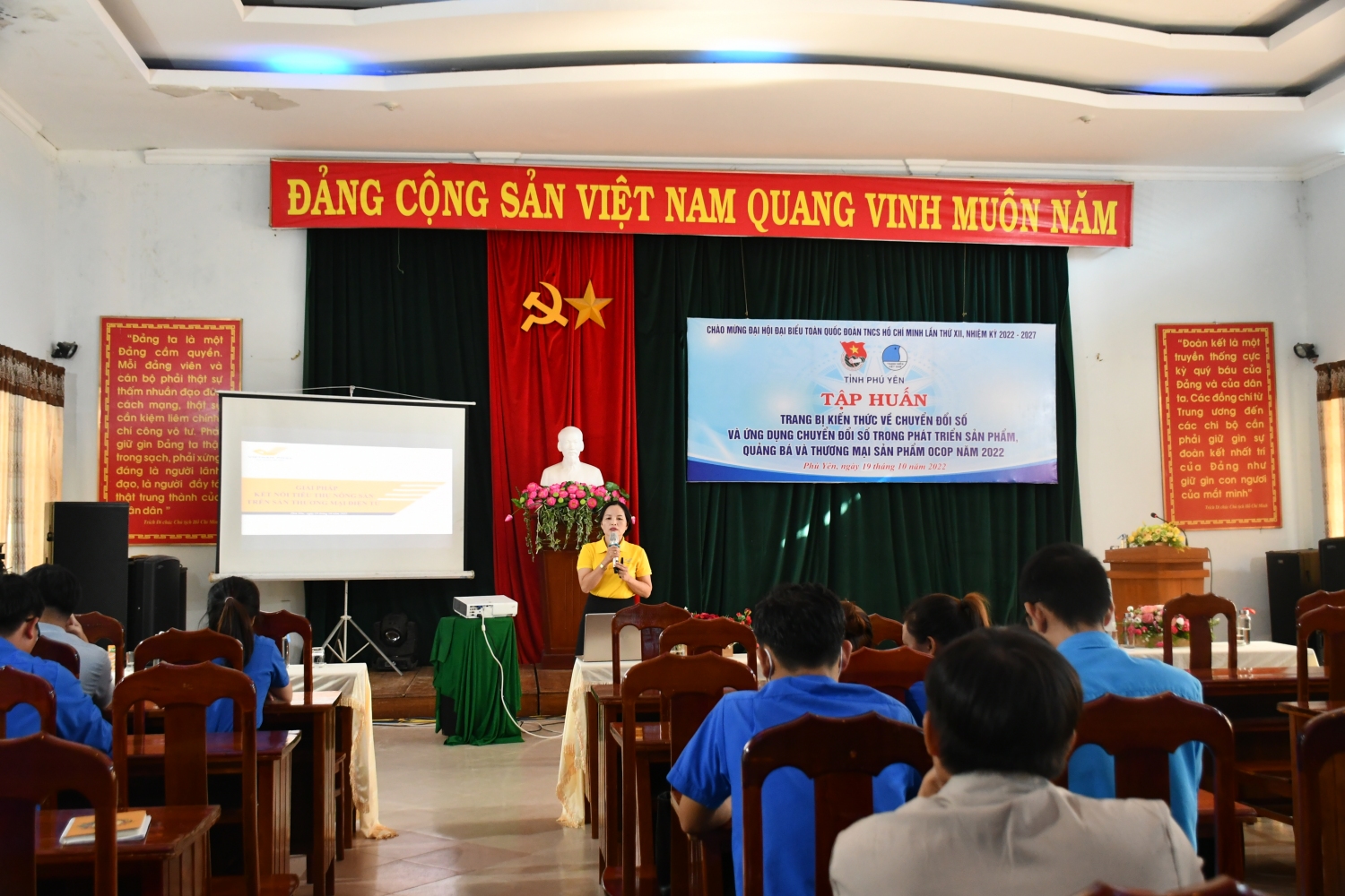 Quang cảnh chương trình tập huấn.