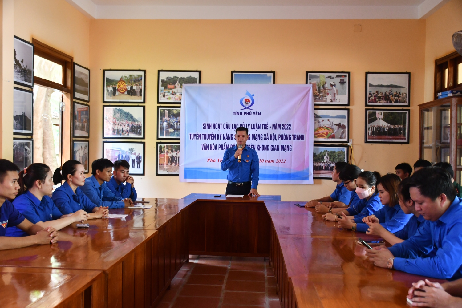 Quang cảnh Sinh hoạt Câu lạc bộ Lý luận trẻ Phú Yên năm 2022.