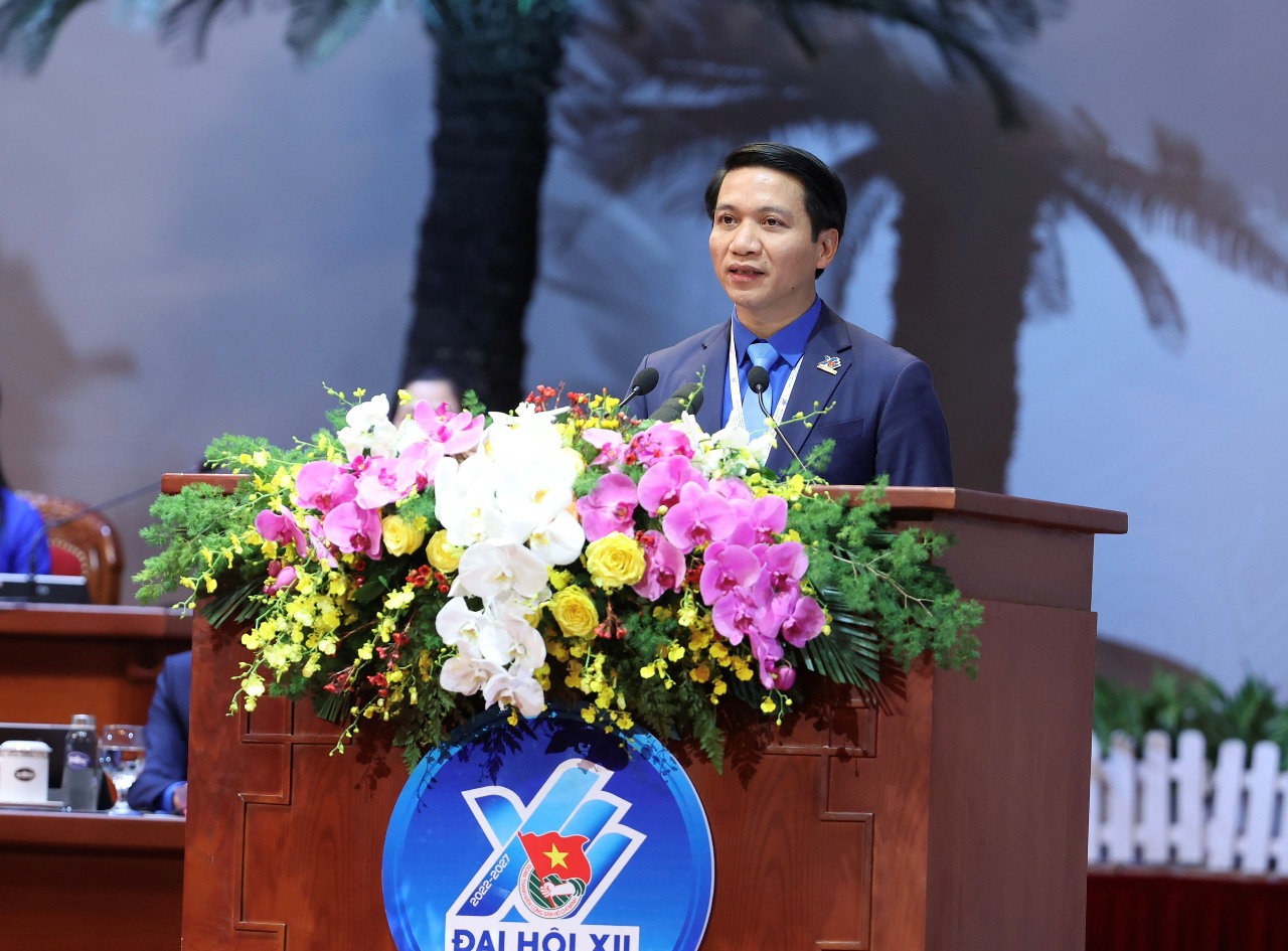 Đồng chí Nguyễn Ngọc Lương- Bí thư thường trực Ban Chấp hành Trung ương Đoàn Khóa XI, Chủ tịch Hội LHTN Việt Nam trình bày Diễn văn khai mạc.