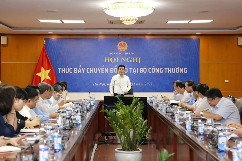 Hội nghị thúc đẩy chuyển đổi số tại Bộ Công thương nhằm đánh giá tình hình triển khai và đề xuất các giải pháp nâng cao chất lượng, hiệu quả của việc chuyển đổi số và phát triển chính phủ điện tử tại Bộ Công thương.