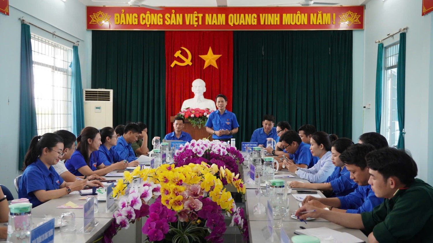 Quang cảnh hội nghị.